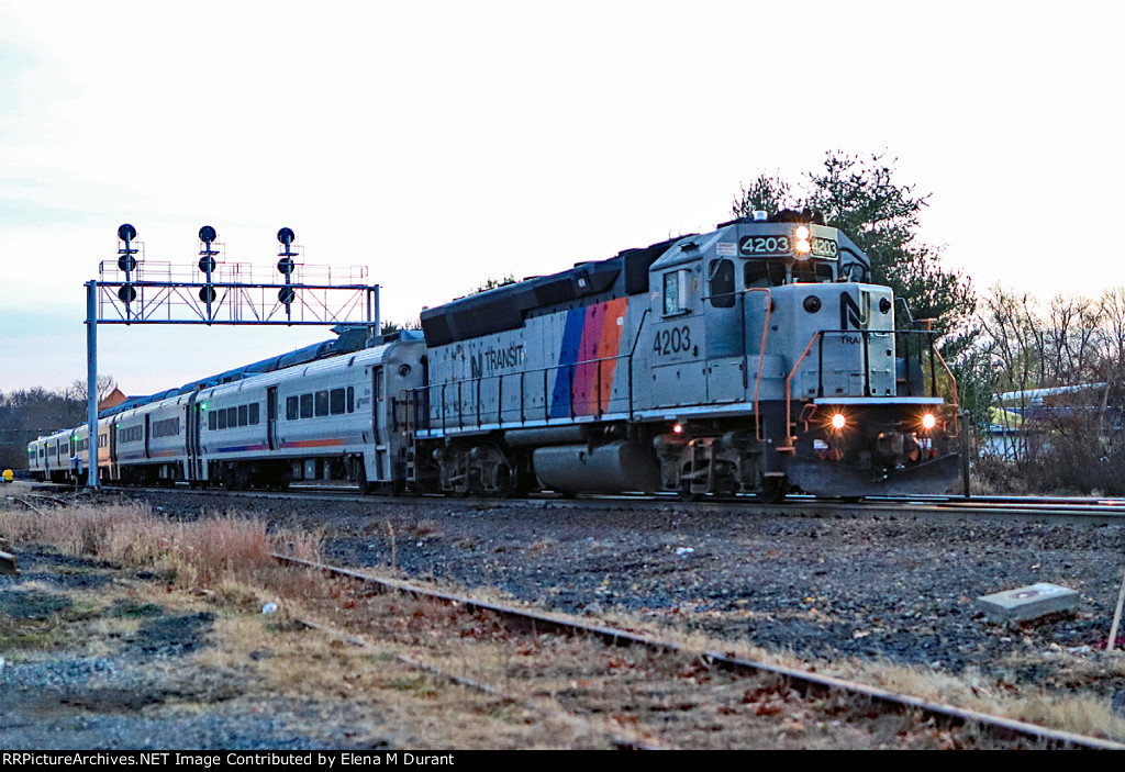 NJT 4203 on train 1215